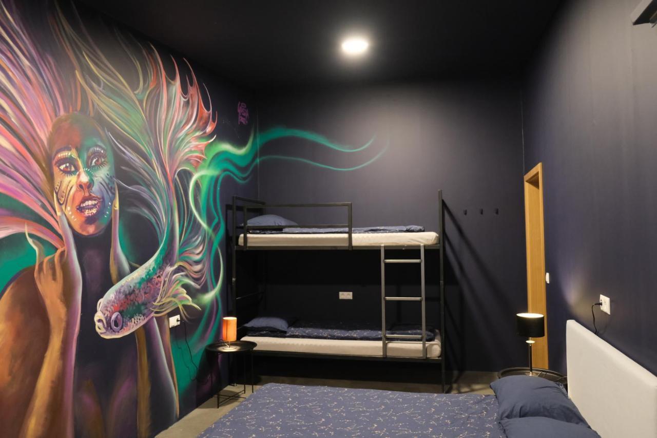 The Freezer Hostel&Culture Center Hellissandur Buitenkant foto
